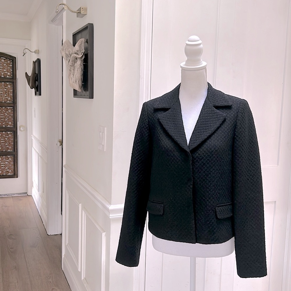 Tahari Women’s Black Cropped Wool Blazer Old‎ Money Parisian Chic Jacket Small